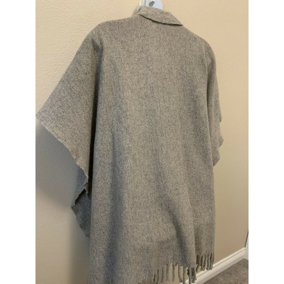 Brown Wool Cape, Attached Scarf, Fringe, 2 Buttons Vintage Unbranded - Picture 7 of 9